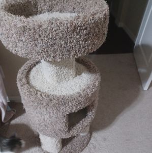 Cat tree
